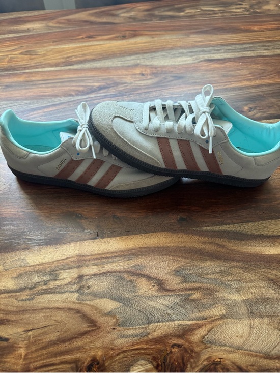 adidas Other - adidas Samba Sneaker in Mint and White